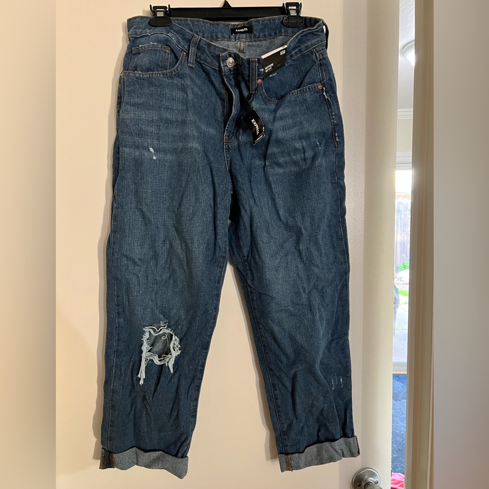 NWT express mid rise boyfriend jeans